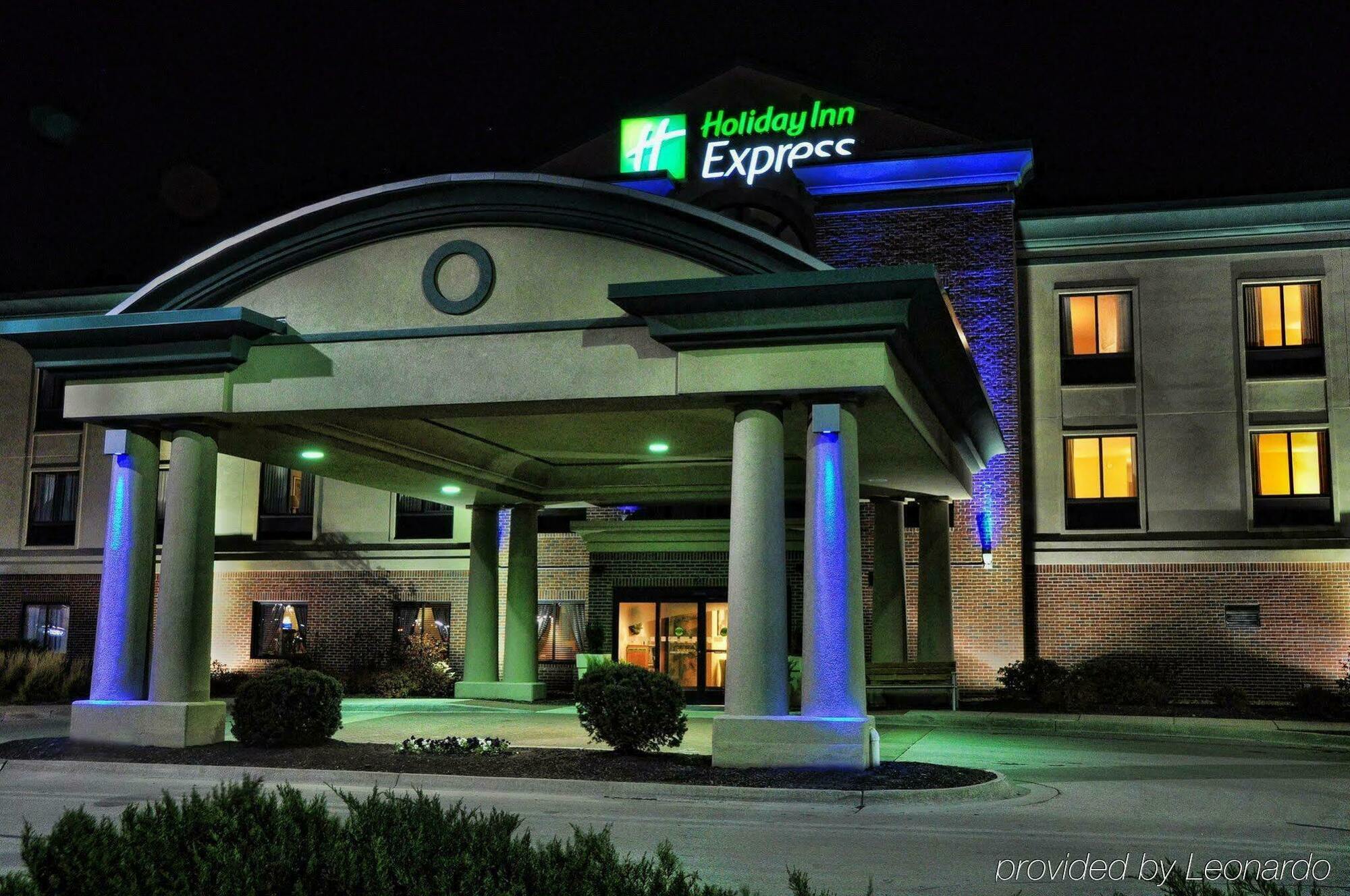 Holiday Inn Express Kansas City - At The Legends!, An Ihg Hotel Exterior foto